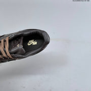 Nike Air Force 1 '07 Low Sneakers in Dark Brown