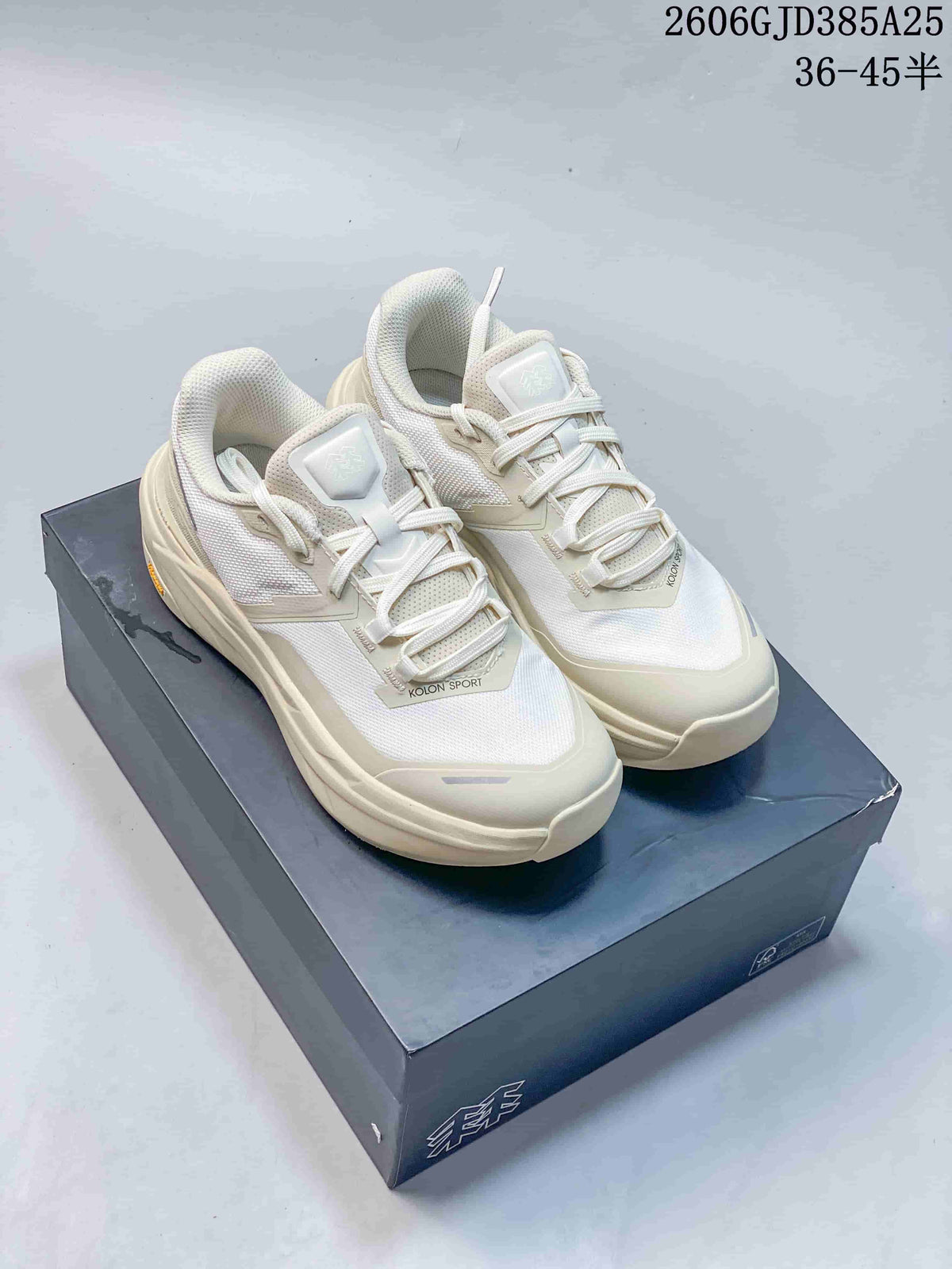 Kolon Sport Voyager FT Low-Top Hiking Shoes – Ivory