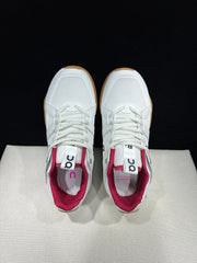 On The Roger Clubhouse Pro Sneakers White Ivory Gum
