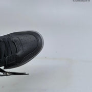 Off-White Arrows Low-Top Sneakers in Black and White