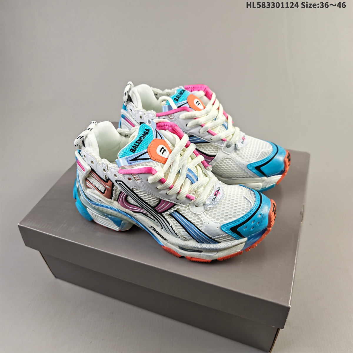 Balenciaga Runner Sneaker Low-Top Mesh Style