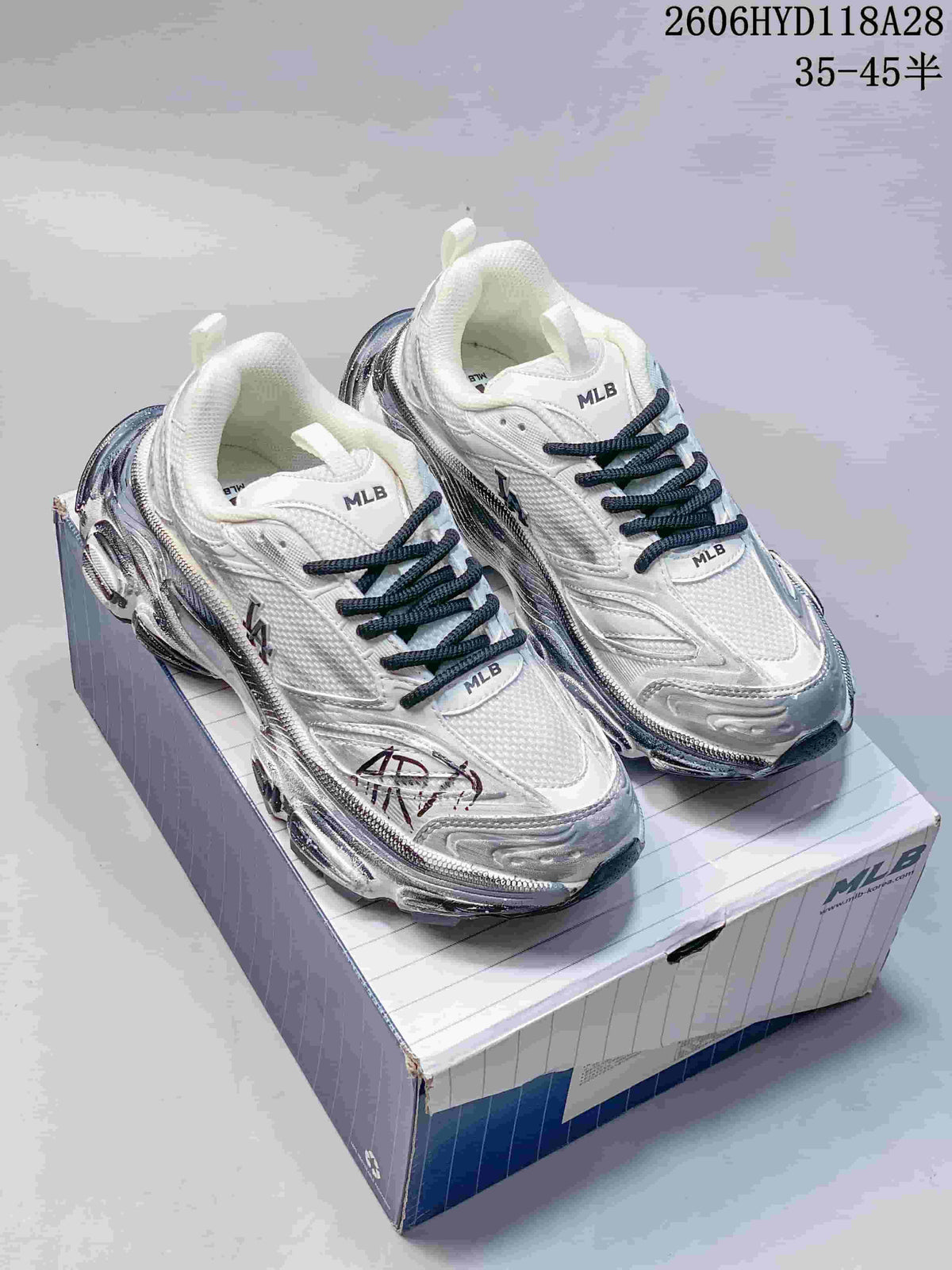 MLB Los Angeles Dodgers Silver Low-Top Sneakers