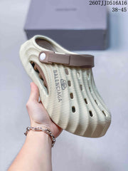 BELANCIAGA Ribbed Clog Sandals Cream 2607JJD516A16