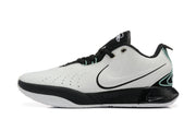 Nike 870-17 White and Black Basketball Sneakers