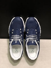 On Cloud 6 Sneakers in Navy and White