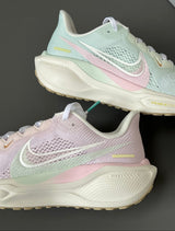 Nike Pegasus 41 Running Shoes in Pastel Pink and Mint