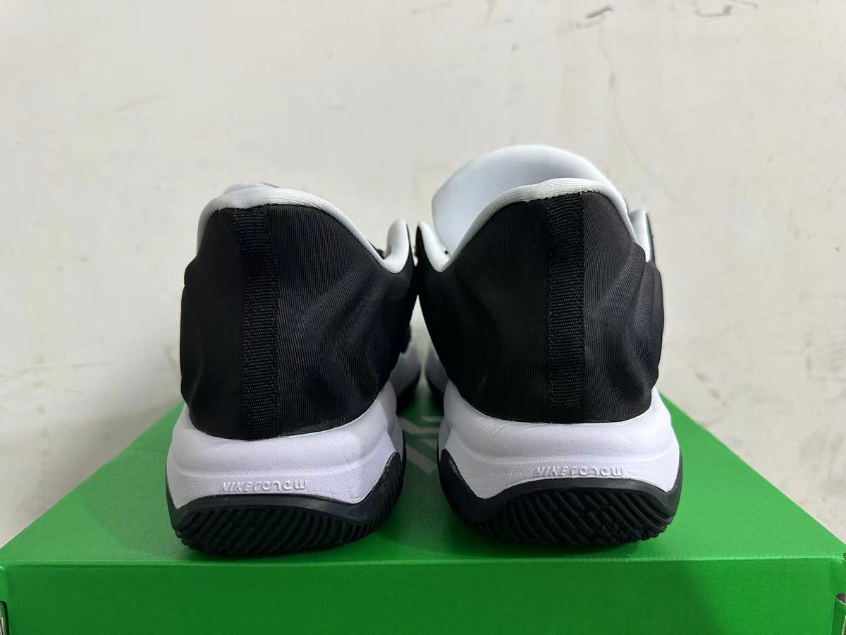 Nike Basketball Sneakers Black and White