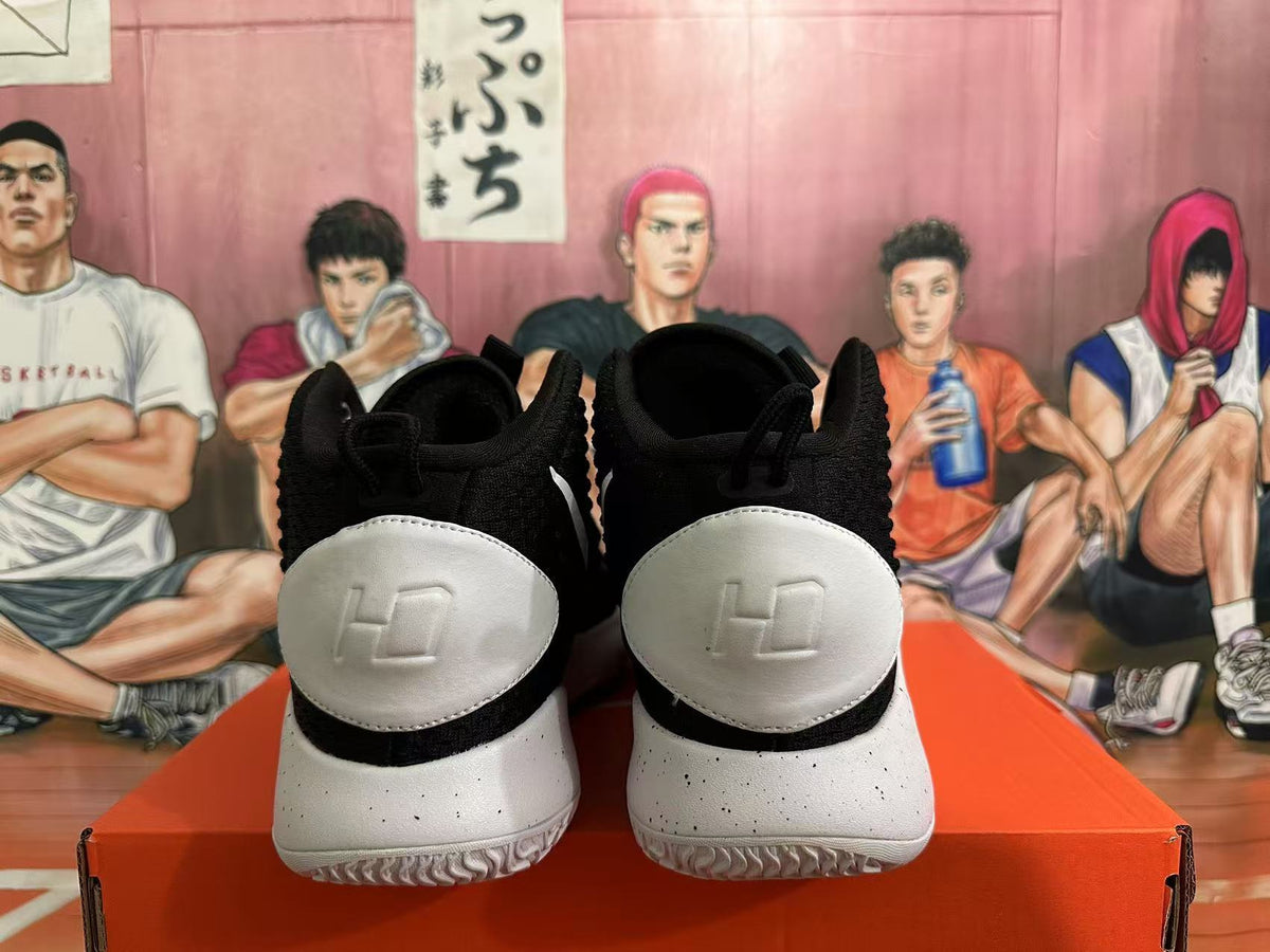 Nike Hyperdunk Black and White Basketball Shoes