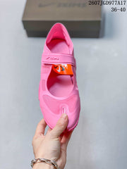 Nike x SKIMS Air Rift Mesh Split-Toe Sneakers Pink 2607TGD977A17