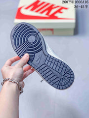Nike SB Dunk Low White and Navy Sneakers 2607VD1606A16