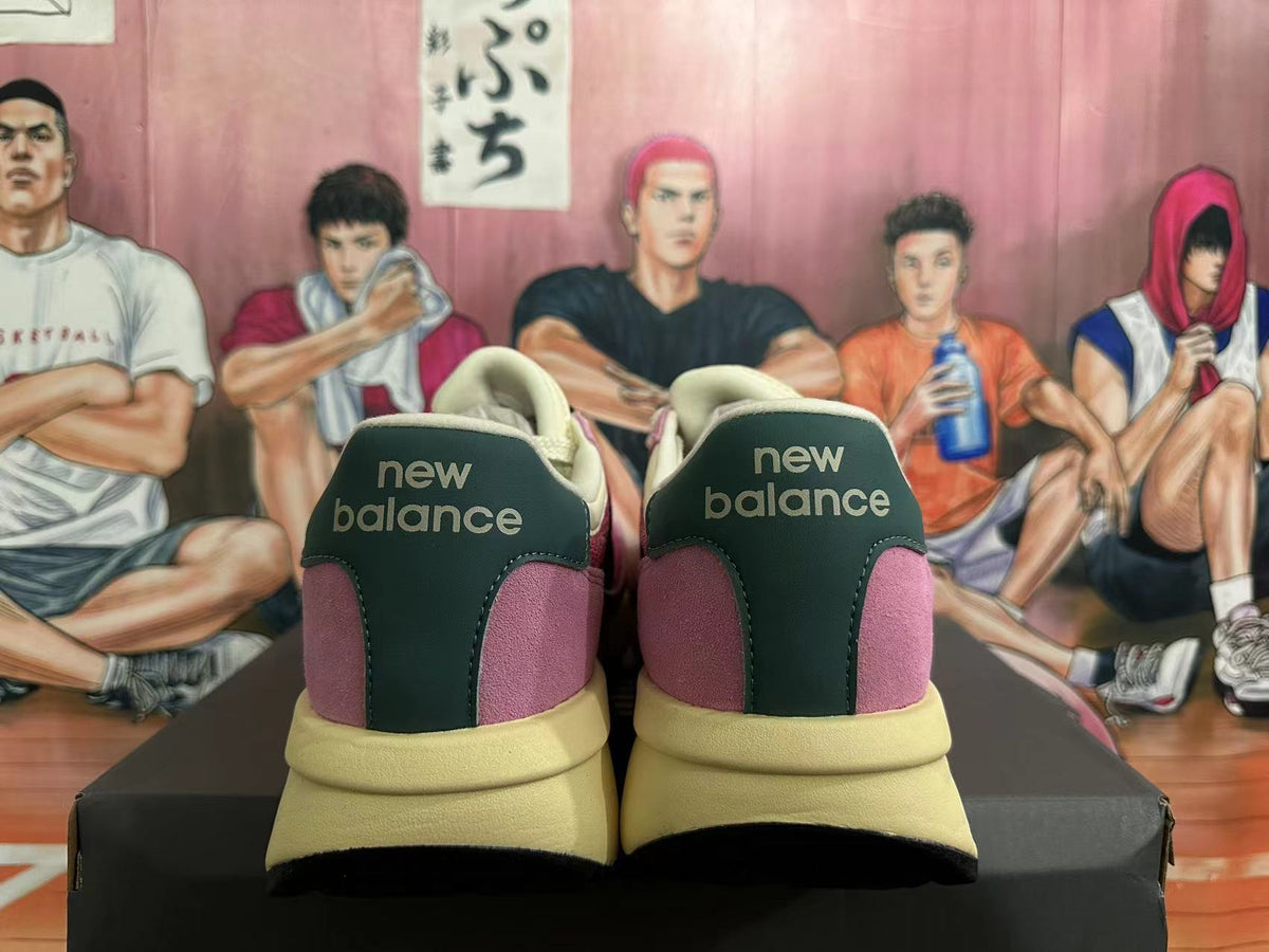 New Balance U370 Pink Sneakers