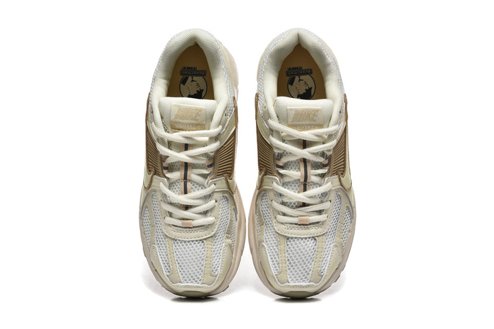 Nike Zoom Vomero 5 Sneakers in Sail and Tan
