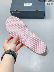 Onitsuka Tiger Floral Low-Top Sneakers Pink JD295A25
