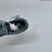 Nike Dunk SB Low Supreme Green Grey Sneakers