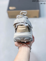The North Face Outdoor Sandals Light Gray 2607JDD293A13
