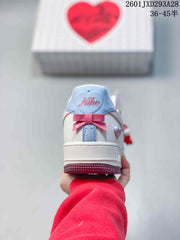 Nike Air Force 1 '07 Low Sneakers White and Pink 2601JXD293A28
