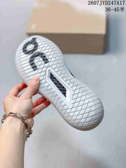 On The Roger Pro 3 Clay Sneakers Dark Gray Pink 711570EEU
