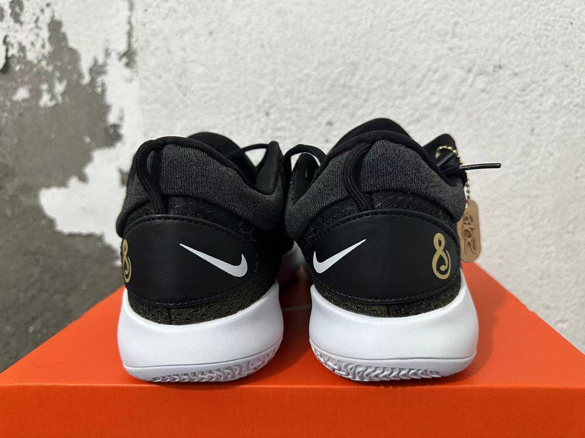 Nike Zoom Basketball Shoes Black and Gold