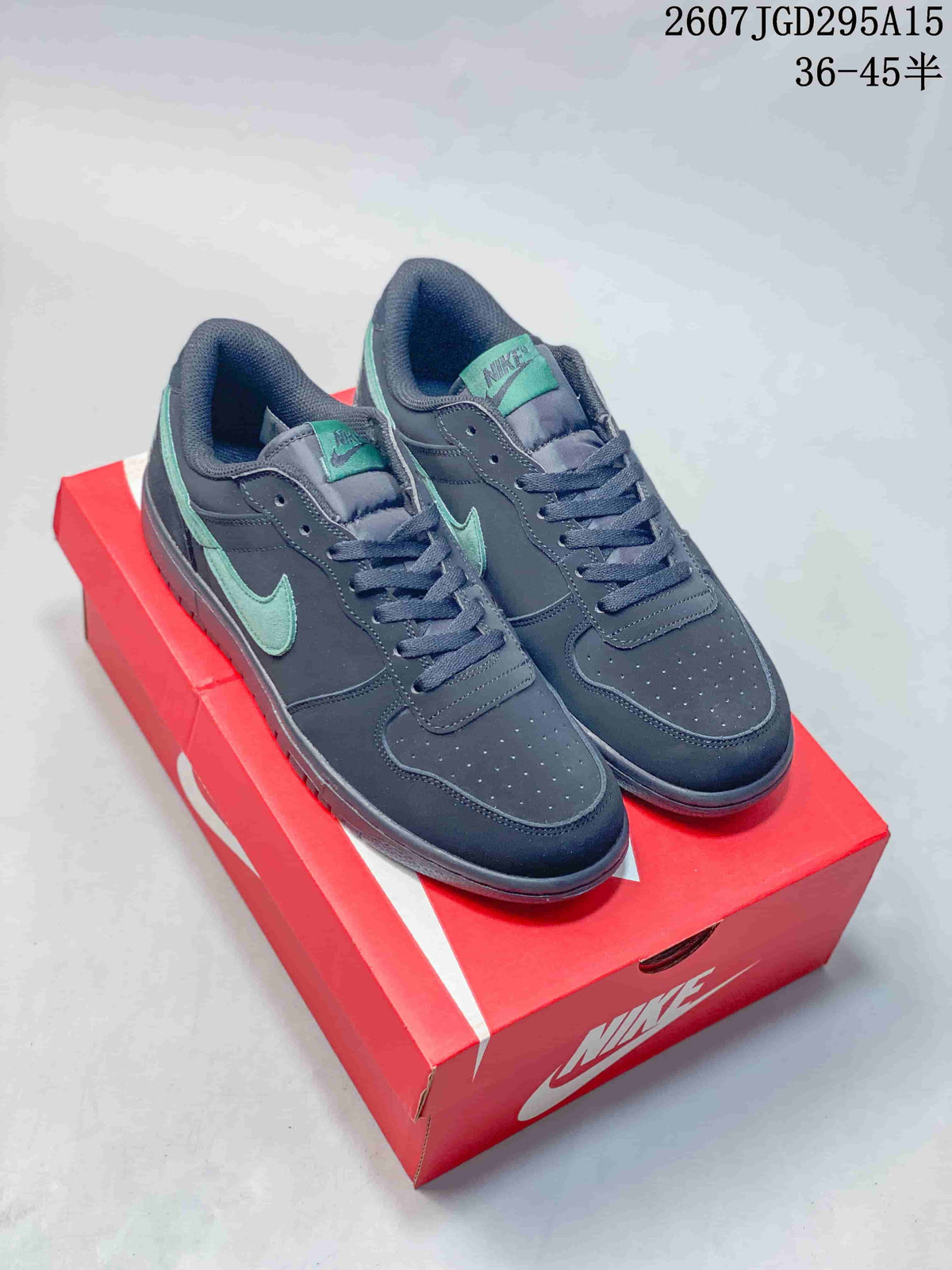 Nike SB Dunk Low Pro Sneakers Black Mint Green