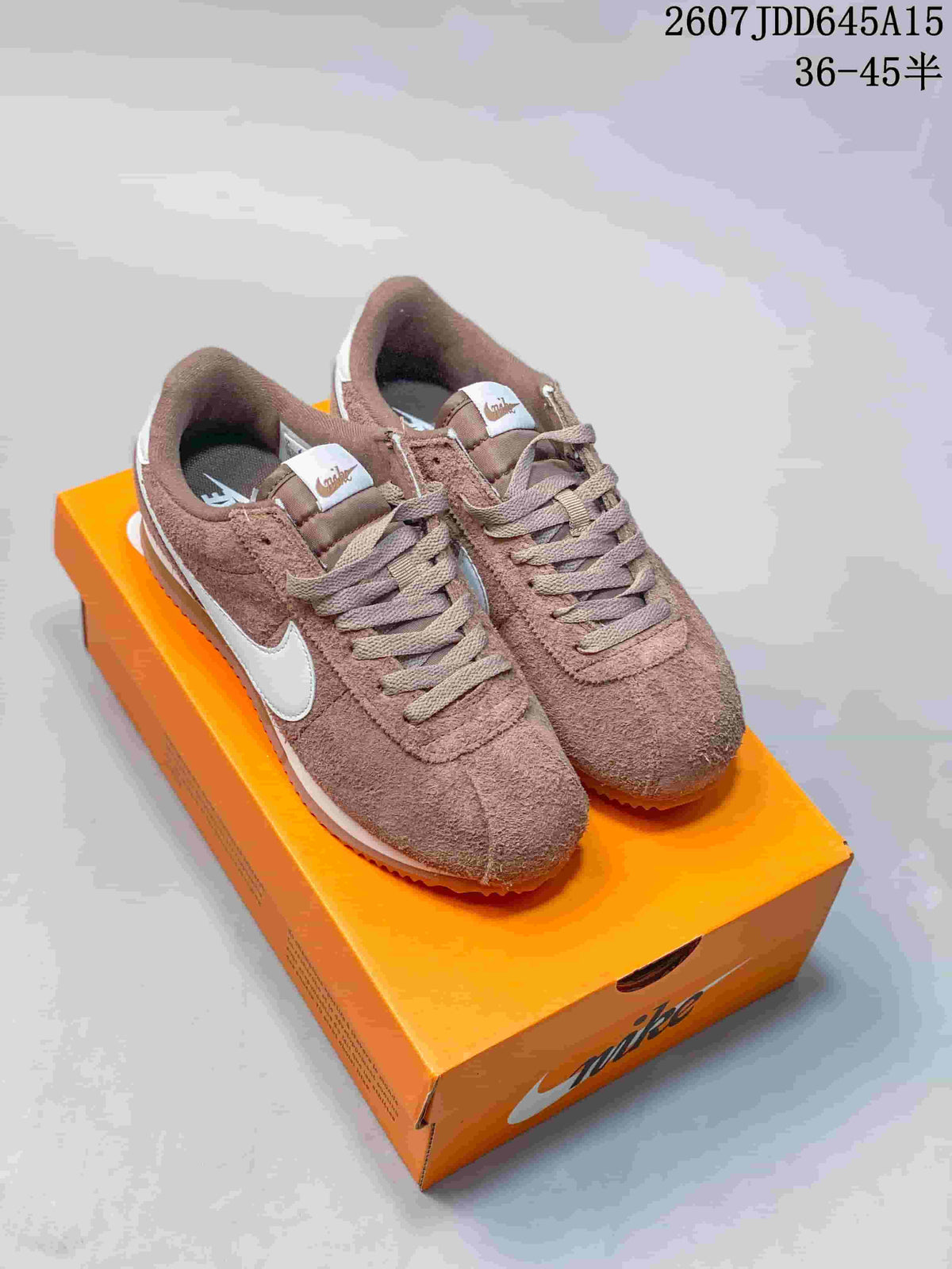 Nike Classic Cortez Nylon Sneakers Brown 711050IPI