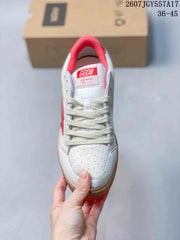 Golden Goose Ball Star White Red Low-Top Sneakers 2607TGY557A17