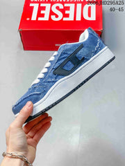 Diesel S-ukiyo V2 Low-Top Sneakers in Blue Denim