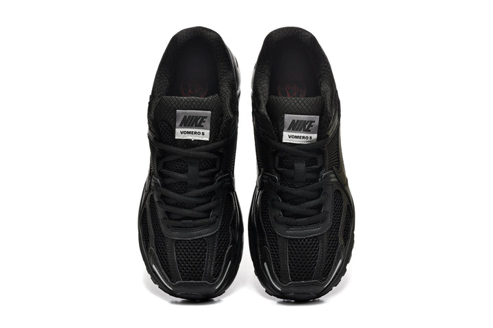 Nike Vomero 5 Black Running-Style Sneakers