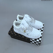 Nike Air Force 1 ’07 Low-Top Sneakers in White